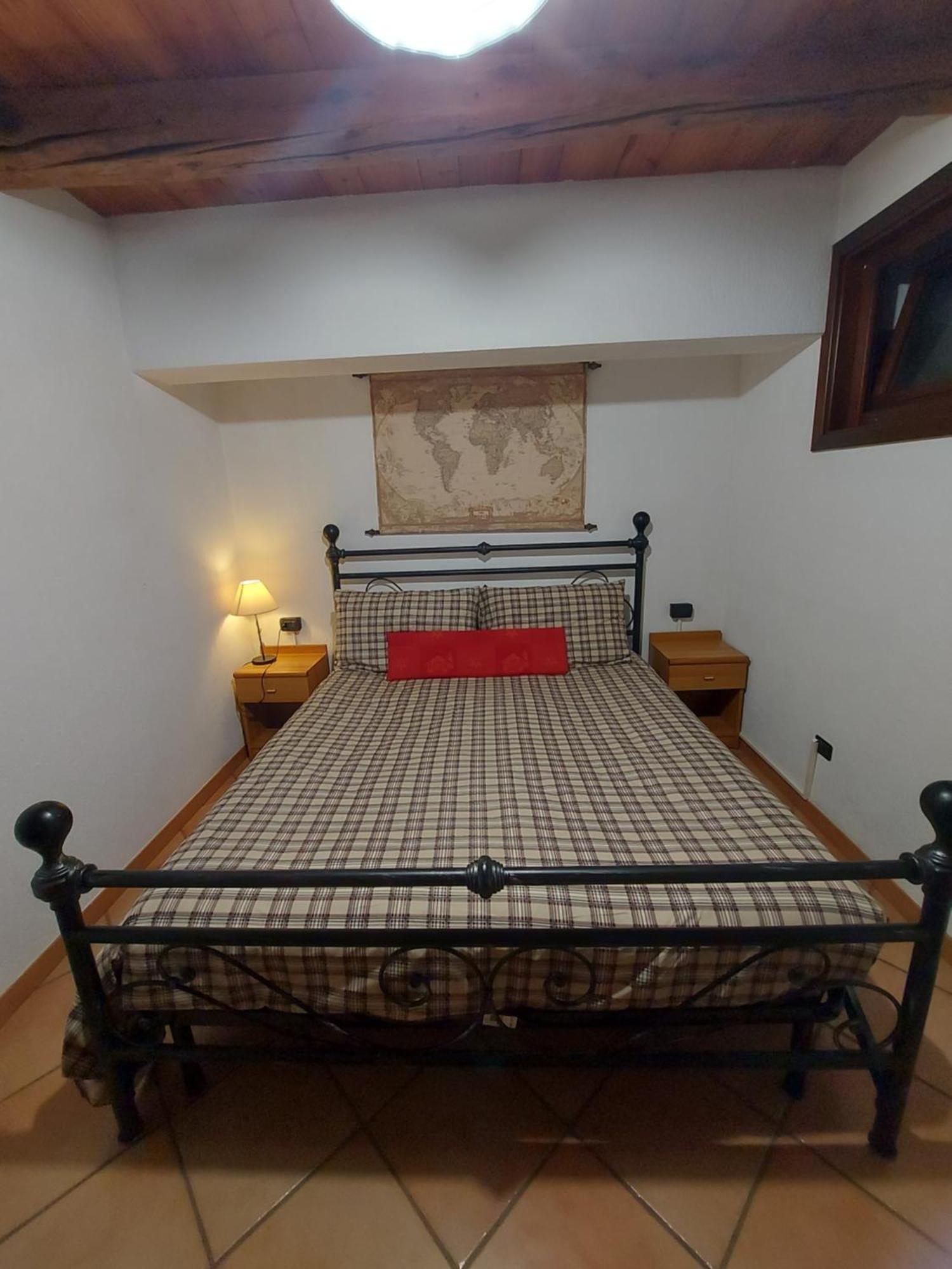 La Taverna Alloggio Ad Uso Turistico - Vda -Sarre - Cir- 0073 Aosta Ngoại thất bức ảnh